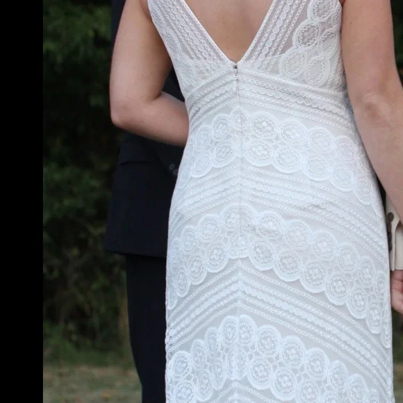 Wtoo Lace and Silk underlay Ivory Wedding Dress - Picture 7 of 13